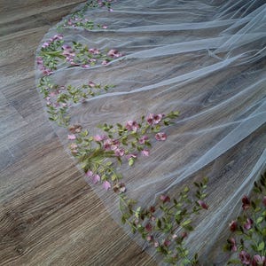 Floral veil floor length veil with botanical veil Colorful embroidered veil сathedral veil length bridal chapel veil Wedding veil flowers