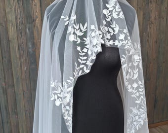 Embroidered veil twig wedding veil with flowers cathedral veil with embroidery form vine Сhapel veil with lace embroidery Royal veil floral