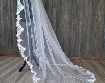 Mantilla veil with lace veil trim Floor length veil with sparkling lace Wedding veil with lace trim veil chantilly lace veil brida lace veil