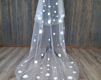 Veil with blusher floral veil trim Blusher veil floor length veil Wedding veil with 3d flowers Two tier veil ivory bridal veil beach veil