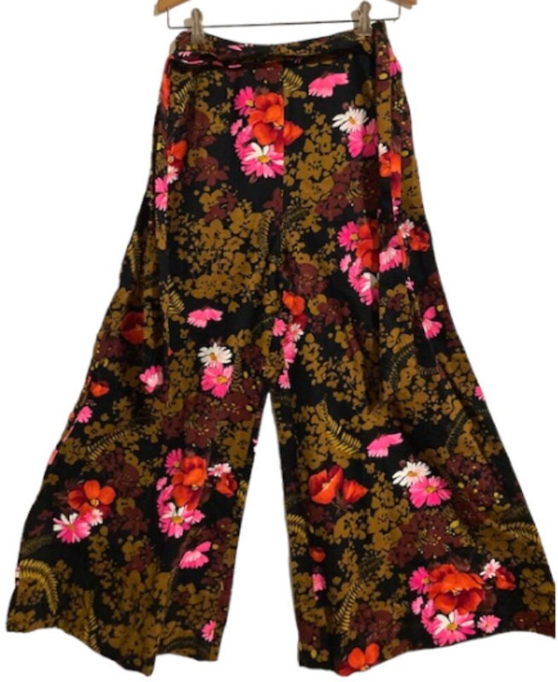 Rare Vintage FLORAL Bell Bottoms 1960's Flower Pattern Palazzo Pants XXS image 1