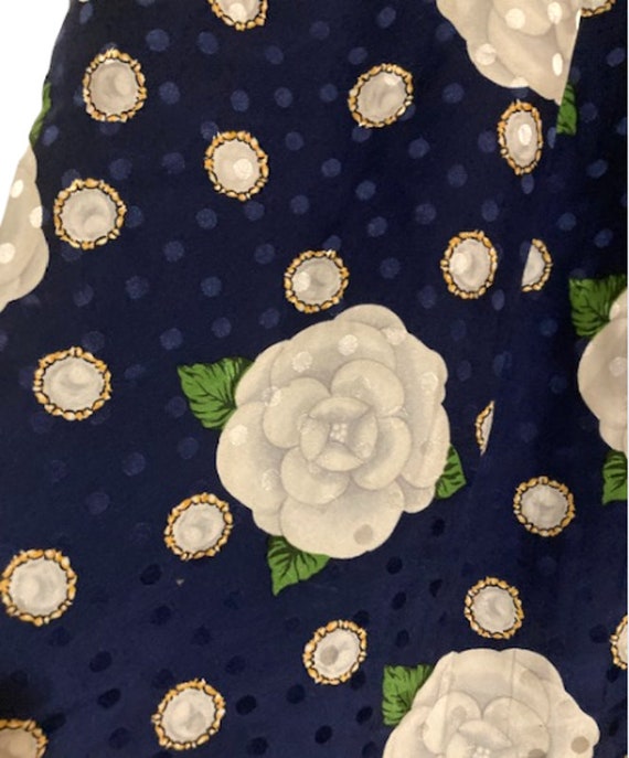 VINTAGE 1980's Navy & White Floral SILK Mini Skir… - image 5