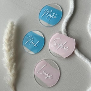 Personalisierbare Namensschilder Namenskarten rund Acryl , Geburtstag Babyparty Gender Reveal Party Hochzeit Gastgeschenk Tischdekoration