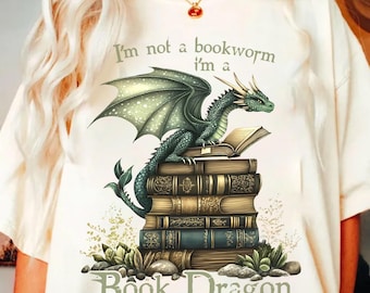 Dragón de libro PNG: Diseño de sublimación de lectura de fantasía (descarga digital)