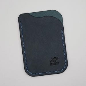 De Waveson-portemonnee | Saffierblauw Badalassi Carlo Pueblo Vegetarisch gelooid volnerf Italiaans rundleer slanke minimalistische aangepaste kaarthouder