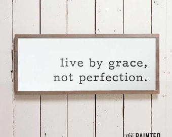 Live by Grace Sign, Grace Sign, Christian Sign, Bible Sign, Farmhouse Sign, Quote Sign, Sign Quotes, Fixer Upper Signs, Wood Signs, Gifts