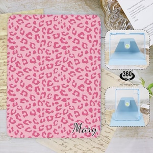 Pink Leopard Pattern Aesthetic Scrapbook iPad Case for iPad Pro 13 12 11, iPad Air 13", iPad Air 5 4, iPad 10 9, Collage Cover with Pen Slot