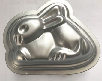 BUNNY Bath Bomb & Baking Mold, Metal, 4" Long, Two Wild Hares