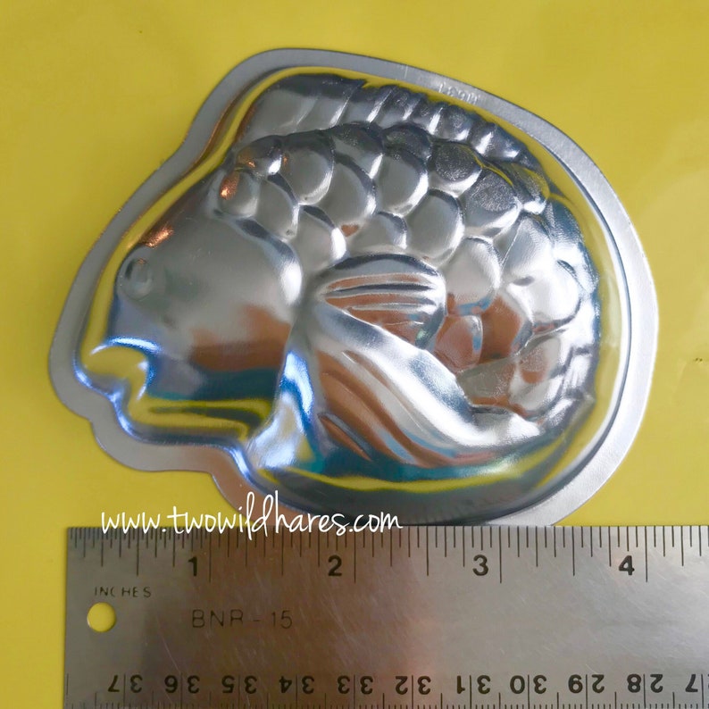 LITTLE KOI Bath Bomb Mold, Metal, 4x3x1, Two Wild Hares image 3