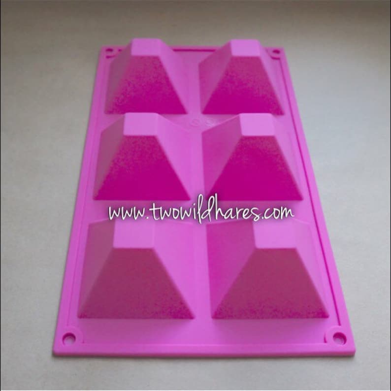 Pyramid Soap PYRAMID Silicone Soap Mold, 6 Cavity, 21 Oz Volume, Heat Resistant ...