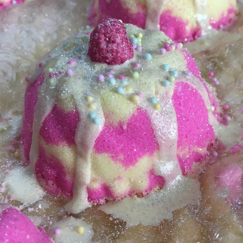 DIY BATH BOMB Recipe & Tutorial Guide, Bath Bomb Making, Step By Step, Two Wild Hares image 3