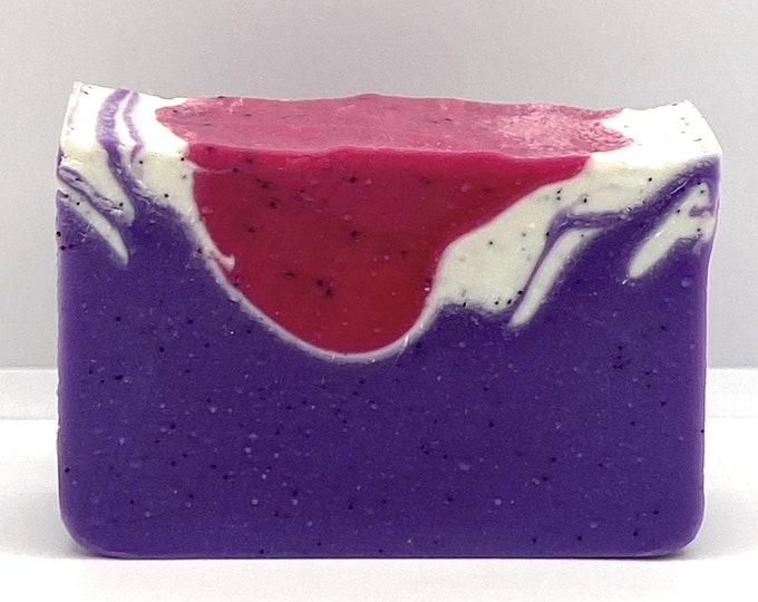 DRAGONFRUIT & PEAR, Handmade Soap With Jojoba Beads, 4 oz, Two Wild Hares