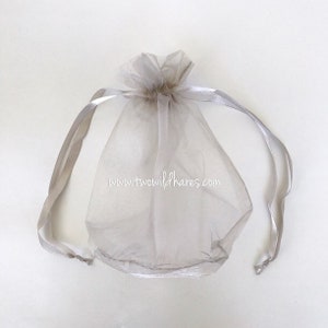 5-tupspåsar för bad, 6 1/2" x 7" rund botten, dragsko, organza, för bubbelbitar, badte, salter, tvålskydd, två vilda harar