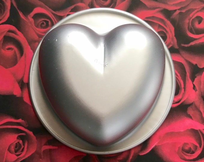 Lg. PERFECT HEART Bath Bomb & Baking Mold, Metal, 3 7/8" across, 2" Deep, 9oz, DIY, Two Wild Hares