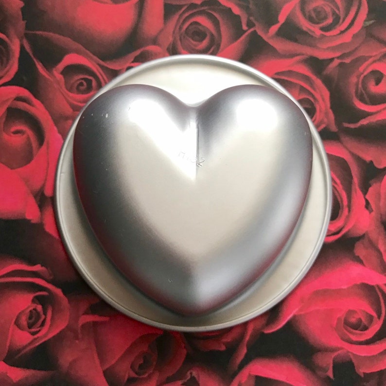 Two Wild Hares Metal 9oz DIY PERFECT HEART Bath Bomb /& Baking Mold 2 Deep 3 78 across Lg