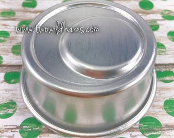 CIRCLE IN CIRCLE Bath Bomb & Baking Mold, Metal, 3" x 1 3/8", Two Wild Hares