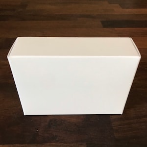 25 vita lådor, 100 % återvinningsbara, 5,8 x 8,3 x 3,8 cm djupa, miljövänlig tvålförpackning, två vilda harar