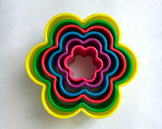 FLOWER POWER Mold/Cutter Set (6 pc)