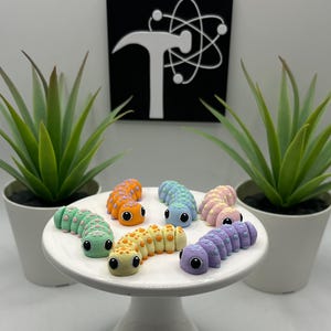 Caterpillar | 3D Printed | Articulated Flexi Wiggle | ADHD Sensory Aid | Fidget Toy | Keychain Option | Cute Mini Animal