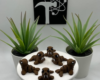 Walrus | 3D Printed | Articulated Flexi Wiggle | ADHD Sensory Aid | Fidget Toy | Keychain Option | Cute Mini Animal