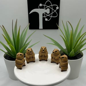 Groundhog | 3D Printed | Articulated Flexi Wiggle | ADHD Sensory Aid | Fidget Toy | Keychain Option | Cute Mini Animal