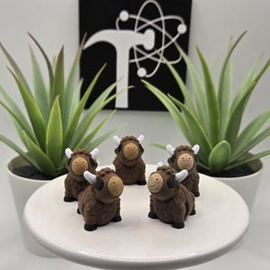 Bison | 3D Printed | Articulated Flexi Wiggle | ADHD Sensory Aid | Fidget Toy | Keychain Option | Cute Mini Animal