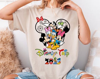 Chemise voyage Disney 2025, chemise château magique, chemise oreille Disney, chemise famille Disney, chemises Magic Kingdom, chemise assortie famille Disney