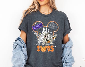 Spooky Pals Halloween 2025 Shirt, Retro Cartoon Mummy Tee, Vintage Spooky Season Top, Classic Haunted Castle T-Shirt, Boo Crew Nostalgic Tee