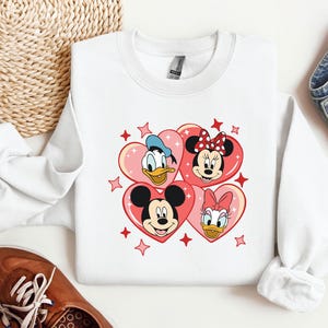 Mickey e amigos Disney moletom de dia dos namorados, presente de dia dos namorados, feliz dia dos namorados, presente para ela, moletom com capuz de coração, camiseta combinando para casal