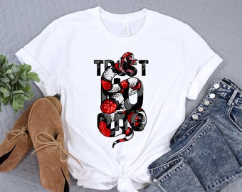 Camiseta "Snake Around Trust No One", camiseta gótica de cobra, camiseta estilo tatuagem antitruste, presente sombrio para homens, mulheres e adolescentes, estilo alternativo