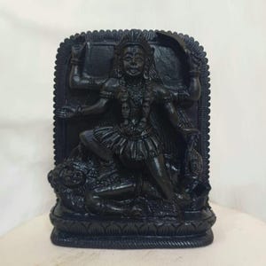 Handcrafted Maa Kali Statue in Black Aventurine | Powerful Hindu Goddess of Protection & Transformation | Divine Shakti | Spiritual Decor