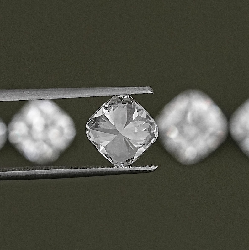 IGI-zertifizierter Brilliantschliff-Kissendiamant, umweltfreundlicher Kissen-loser Diamant für personalisierten Schmuck, im Labor gewachsener Diamantring für sie Bild 5
