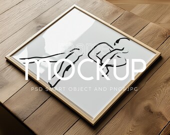 Mockup di cornice quadrata in legno: modello PSD per arte murale (download digitale)