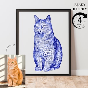 Puede incluir: Un retrato de gato azul y blanco enmarcado. La obra presenta una ilustración detallada de un gato sentado con un aspecto texturizado. El marco es negro y el fondo es blanco. El texto en la esquina superior derecha dice "READY IN ONLY 4 HOURS."