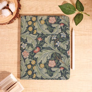 Retro Floral iPad Case with Pencil Holder for iPad 11/10/9/8 Gen 2025 Air 7/6/5 13&quot; 11&quot; 10.9&quot; iPad Pro 12.9 Inch Custom Name iPad Mini 6/7