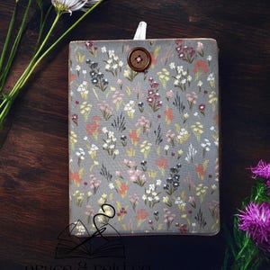 Grey floral dainty flowers Kindle Sleeve Book Sleeve Kindle Paperwhite Sleeve Kindle Pouch Kobo Book Lover Gift