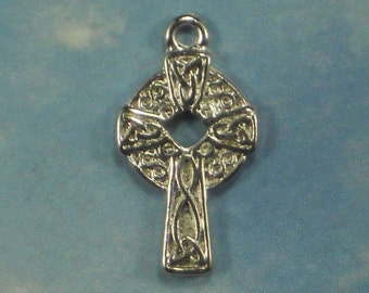 10 Celtic Runes Cross Charms Pendants Antiqued Silver Tone 25mm (P1562)
