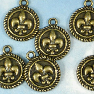 8 Bronze Fleur de Lis Round Charms Rope Edge Disk Dangles Antiqued NOLA Cajun P142 image 2