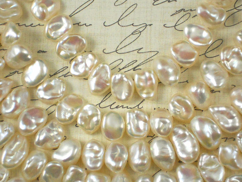 Keishi Pearls Creamy White Side Drilled Hong Kong Top Quality High Luster 4092 image 2