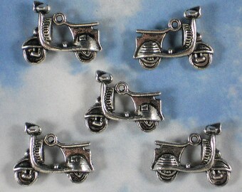 5 Motor Scooter Silver Charms 3D 2 Sided 23mm Vespa Antiqued (P896)