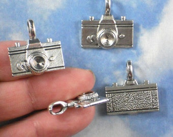 6 Camera Charms Vacation Photography Travel Charm Antique Silver Tone (P1805)