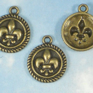 8 Bronze Fleur de Lis Round Charms Rope Edge Disk Dangles Antiqued NOLA Cajun P142 image 3