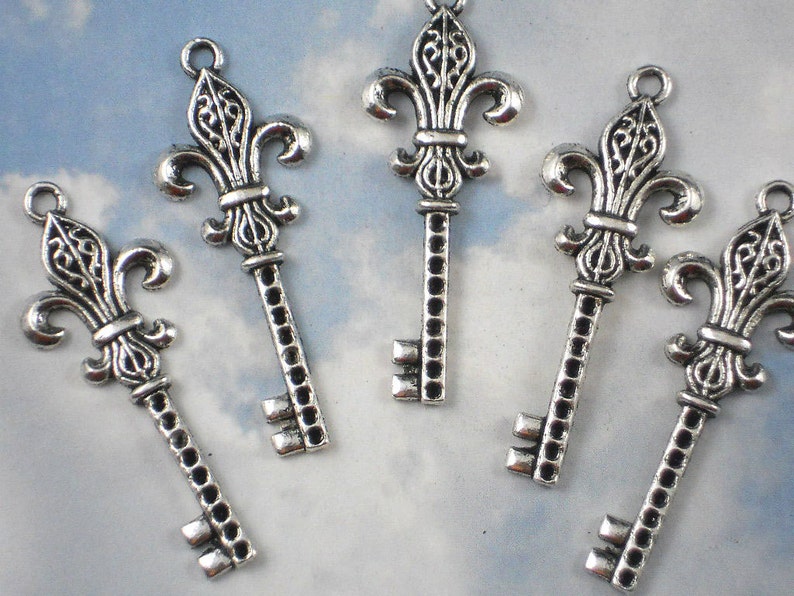 Fleur de Lis KEY Charm Pendants Silver Tone Keys NOLA Saints Fan P604 image 3