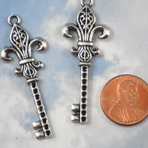 Fleur de Lis KEY Charm Pendants Silver Tone Keys NOLA Saints Fan P604 image 4
