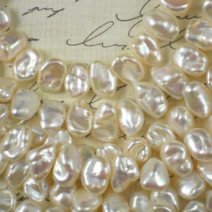 Keishi Pearls Creamy White Side Drilled Hong Kong Top Quality High Luster 4092 image 1