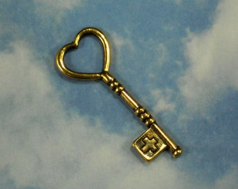 4 Heart Keys Gold Charms 3D Two Sided 47mm Skeleton Key Pendants (P1579)