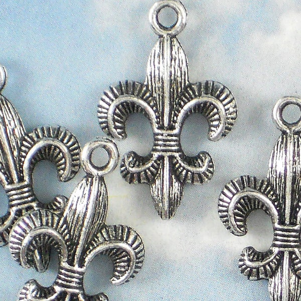 12 Double Sided Fleur de Lis Antiqued Silver Tone Charms 23mm Pendants - NOLA Saints or Tigers Fan (P712)