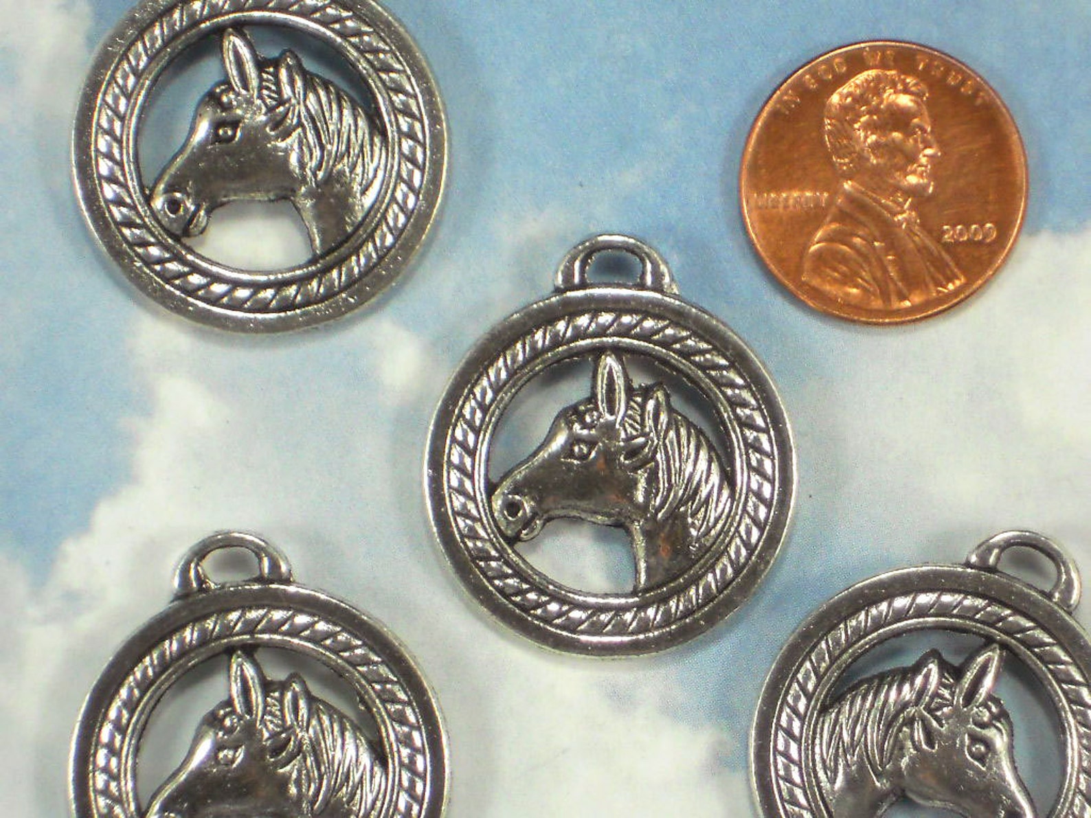 2 Horse Head Charms Winners Circle Tibetan Silver Tone Etsy