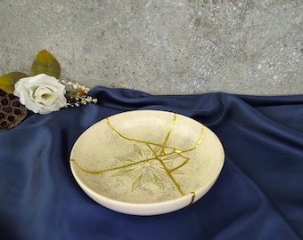 Handmade Kintsugi Bowl: Gold Repaired Japanese Ceramic Art