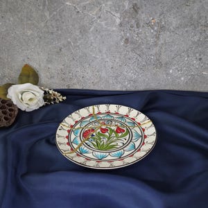 Handmade Kintsugi Ceramic Bowl: Turkish Floral Art, Golden Repair